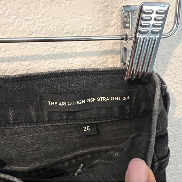 Aritzia Denim Forum The Arlo High Rise Straight Jean‎ Cutoff Hem Washed Black - Picture 6 of 15